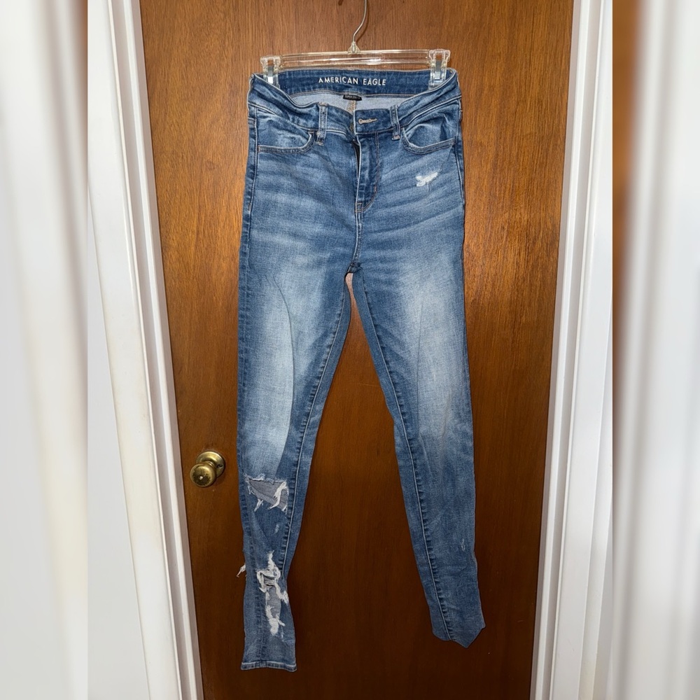 American Eagle Outfitters Women's Distressed Jeggings